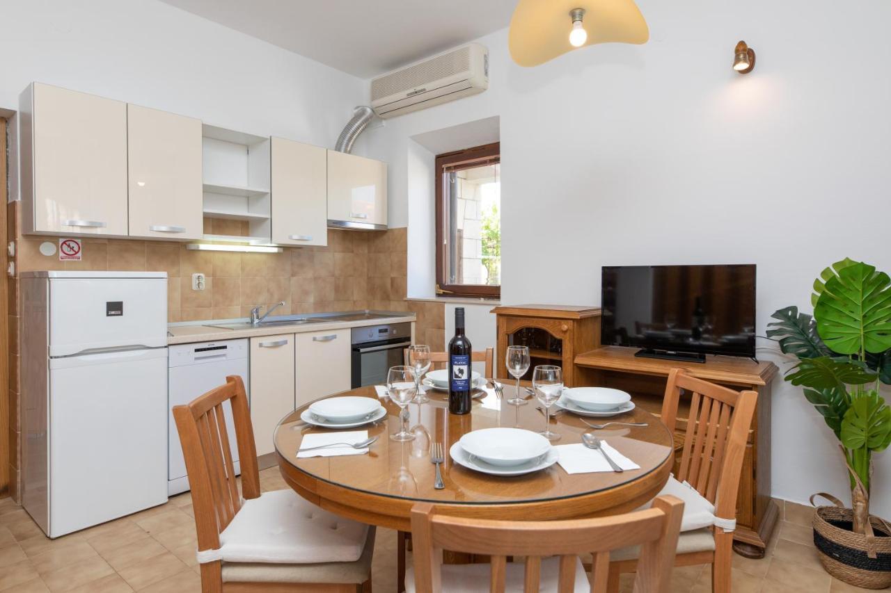 Apartments4You Supetar-The Best And Most Popular Apartments For Discovering The Island - Free Parking - 200 Meters From The Beach Exteriér fotografie