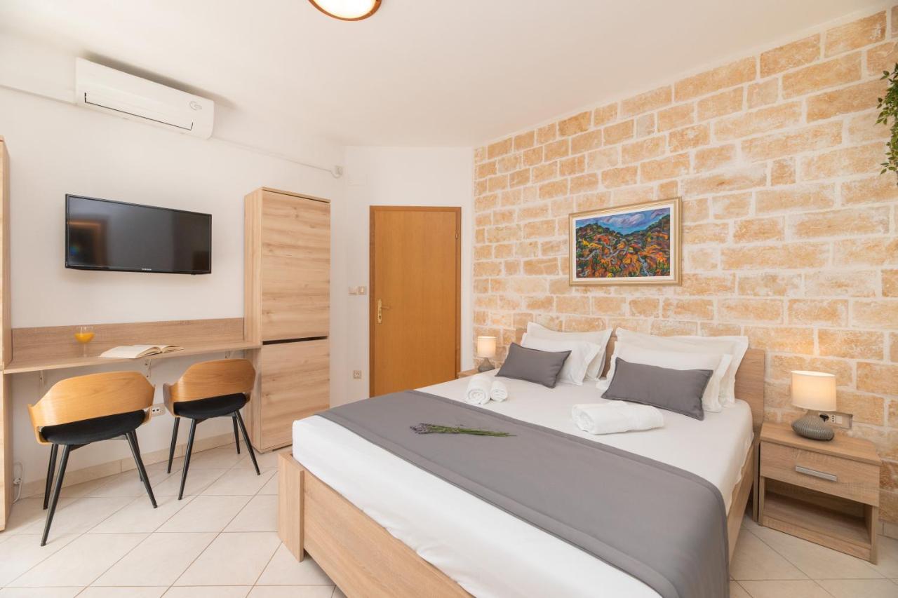 Apartments4You Supetar-The Best And Most Popular Apartments For Discovering The Island - Free Parking - 200 Meters From The Beach Exteriér fotografie